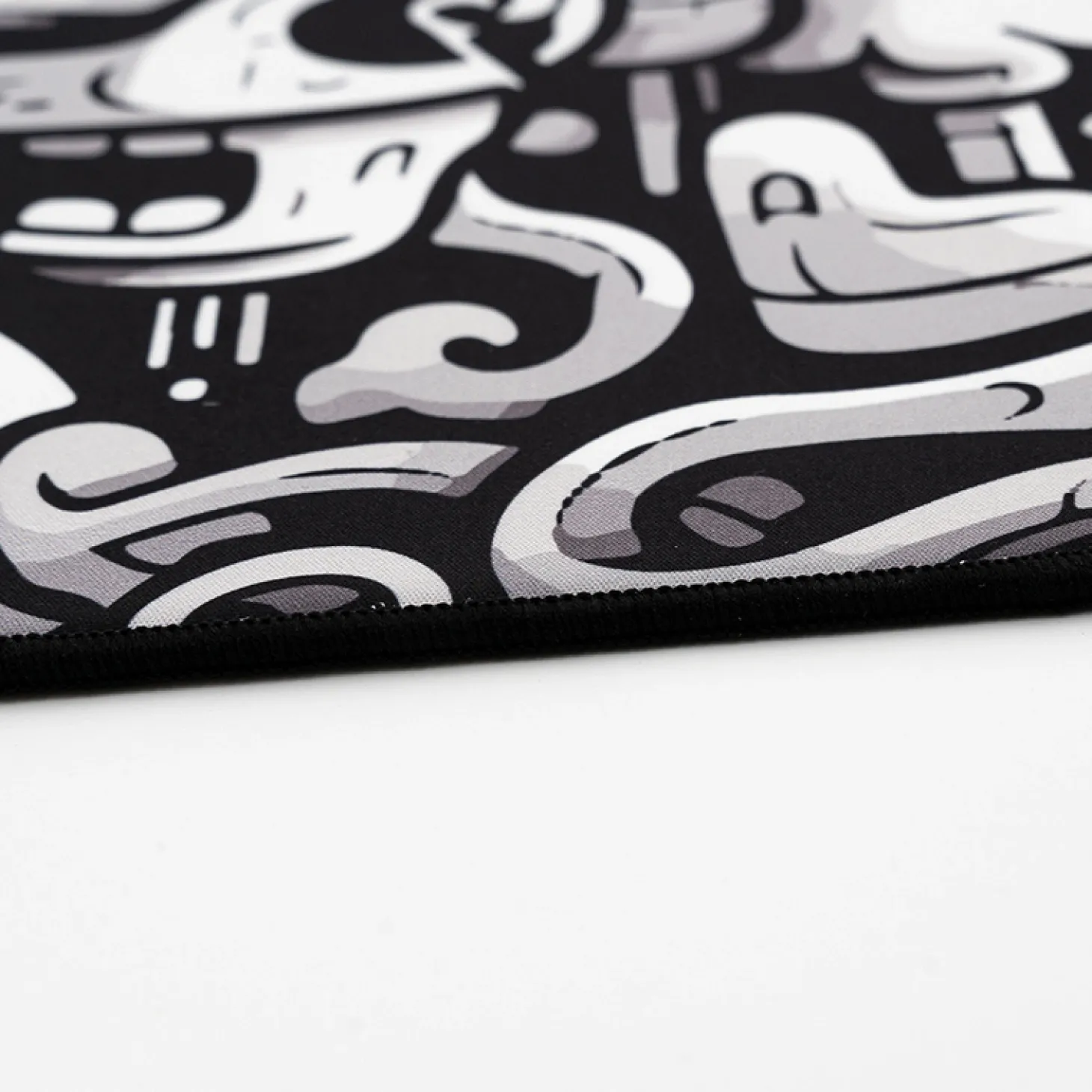 La Onda x NachoCustomz Rizz Doodles Mid L